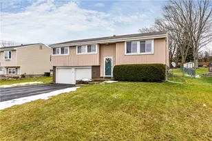 23 Seneca Dr, Hempfield Township, PA 15601 - Photo 2