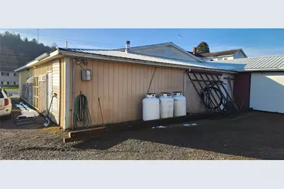19189 Rte. 286 Hwy E, Montgomery-Grant, PA 15746 - Photo 20