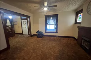 237 S Lincoln St, Washington, PA 15301 - Photo 2