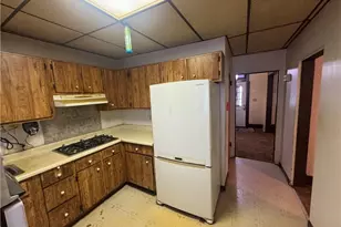 237 S Lincoln St, Washington, PA 15301 - Photo 10