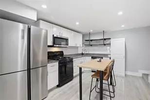 2400 Leticoe St, Pittsburgh, PA 15203 - Photo 6