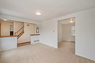 3278 Cramlington Dr, Hampton, PA 15044 - Photo 6