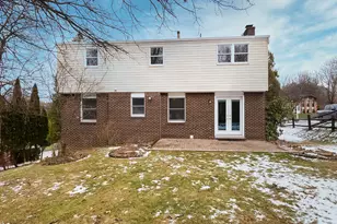 3278 Cramlington Dr, Hampton, PA 15044 - Photo 2