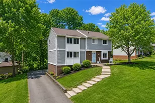 1486 Greendale Dr, Pittsburgh, PA 15239 - Photo 1