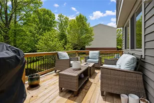 1486 Greendale Dr, Pittsburgh, PA 15239 - Photo 12
