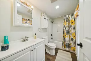 869 Middletown Rd, Hempfield Township, PA 15672 - Photo 16