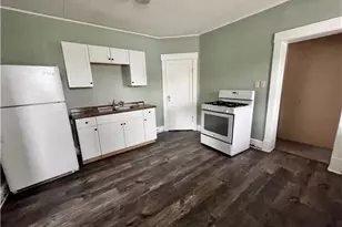 1173 S 2nd, Ellwood City, PA 16117 - Photo 8