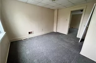 1173 S 2nd, Ellwood City, PA 16117 - Photo 6