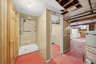 1060 Phillips St, Baden, PA 15005 - Photo 26