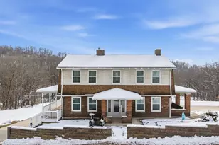 1060 Phillips St, Baden, PA 15005 - Photo 1