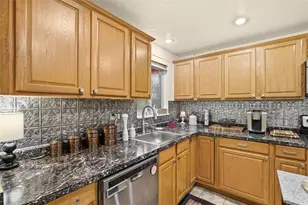 5301 Ranchview Dr, Pittsburgh, PA 15236 - Photo 18