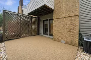 1432 Towne Square Dr, Pittsburgh, PA 15101 - Photo 44