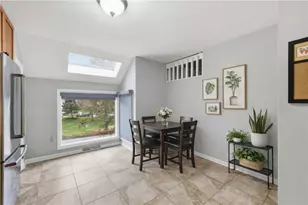 1432 Towne Square Dr, Pittsburgh, PA 15101 - Photo 10