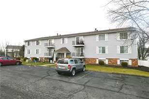 1642 Jefferson Ridge Dr, Jefferson Hills, PA 15025 - Photo 2