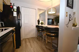 1642 Jefferson Ridge Dr, Jefferson Hills, PA 15025 - Photo 10