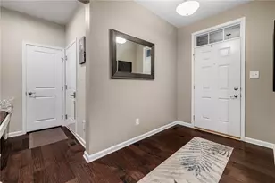 345 Park Edge Dr, Findlay Township, PA 15026 - Photo 6