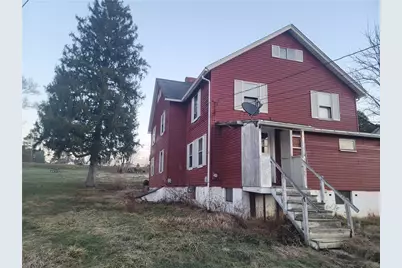 331 Oak St, Mount Pleasant Township, PA 15666 - Photo 4