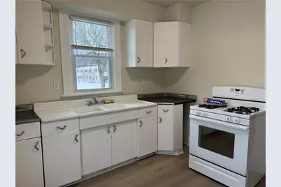 4401 4th Ave #D, Beaver Falls, PA 15010 - Photo 4