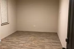 1520 1/2 4th Ave, Coraopolis, PA 15108 - Photo 2