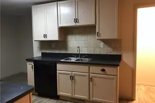 1520 1/2 4th Ave, Coraopolis, PA 15108 - Photo 8