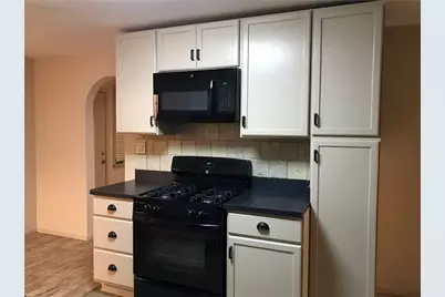 1520 1/2 4th Ave, Coraopolis, PA 15108 - Photo 4