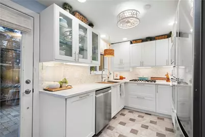 112 Locust Ln, Pittsburgh, PA 15241 - Photo 8