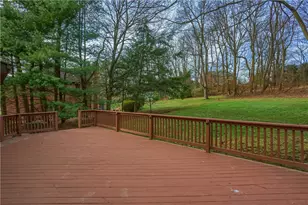 2642 Black Oak Ct, Pittsburgh, PA 15090 - Photo 10