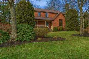 2642 Black Oak Ct, Pittsburgh, PA 15090 - Photo 2