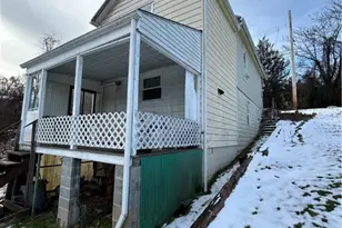 324 Crest St, Clairton, PA 15025 - Photo 20