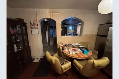 324 Crest St, Clairton, PA 15025 - Photo 6