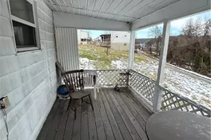 324 Crest St, Clairton, PA 15025 - Photo 2