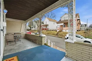 2316 Collins St, McKeesport, PA 15132 - Photo 4