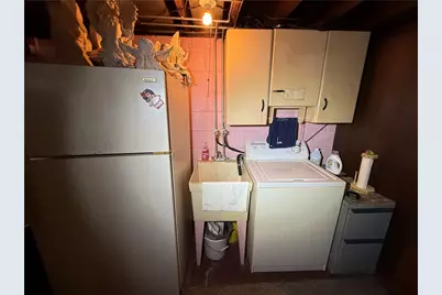 1339 Edgewood Dr, West Homestead, PA 15120 - Photo 16