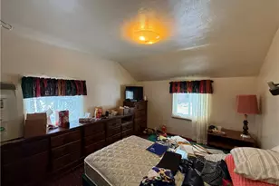 1339 Edgewood Dr, West Homestead, PA 15120 - Photo 12