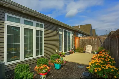 702 England Rd, Cranberry Township, PA 16066 - Photo 4