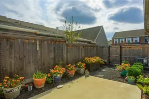 702 England Rd, Cranberry Township, PA 16066 - Photo 6