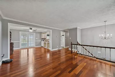 942 Vernon Dr, Belle Vernon, PA 15012 - Photo 6