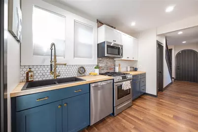 2235 Lucina Ave, Pittsburgh, PA 15210 - Photo 16