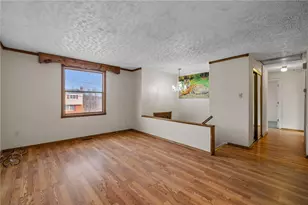 5158 Elmwood Dr, Pittsburgh, PA 15227 - Photo 6