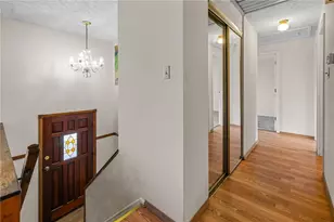 5158 Elmwood Dr, Pittsburgh, PA 15227 - Photo 14