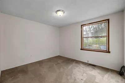 5158 Elmwood Dr, Pittsburgh, PA 15227 - Photo 16