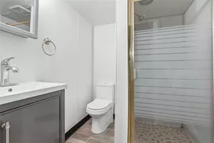 218 10th St, Pittsburgh, PA 15215 - Photo 48