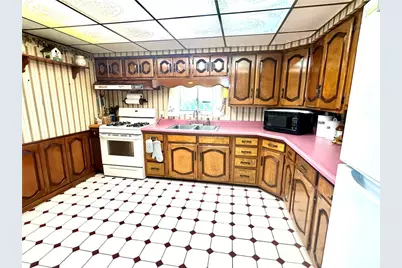 514 Southern Ave, West Kittanning Boro, PA 16201 - Photo 2