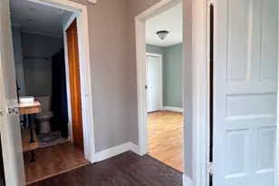 504 Emerson Ave, Farrell, PA 16121 - Photo 18