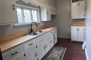 504 Emerson Ave, Farrell, PA 16121 - Photo 14