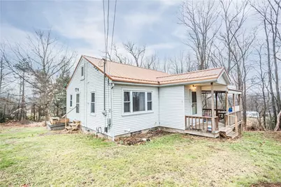 795 Prospect St, Manor Township, PA 16226 - Photo 2