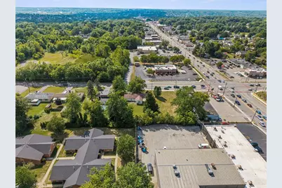 39 S Buhl Farm Dr, Hermitage, PA 16148 - Photo 8