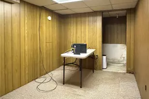 591 Virginia Ave, Ambridge, PA 15003 - Photo 18