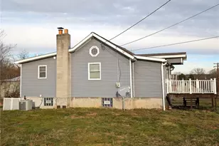 30 Province Hill, Nicholson Township, PA 15461 - Photo 2