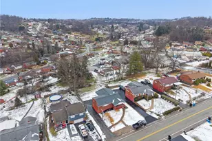 910 Colonial Manor Rd, North Huntingdon, PA 15642 - Photo 38